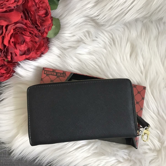 NWT STEVE MADDEN ZIP AROUND WALLET WRISTLET CASE WITH BOX - Picture 7 of 7